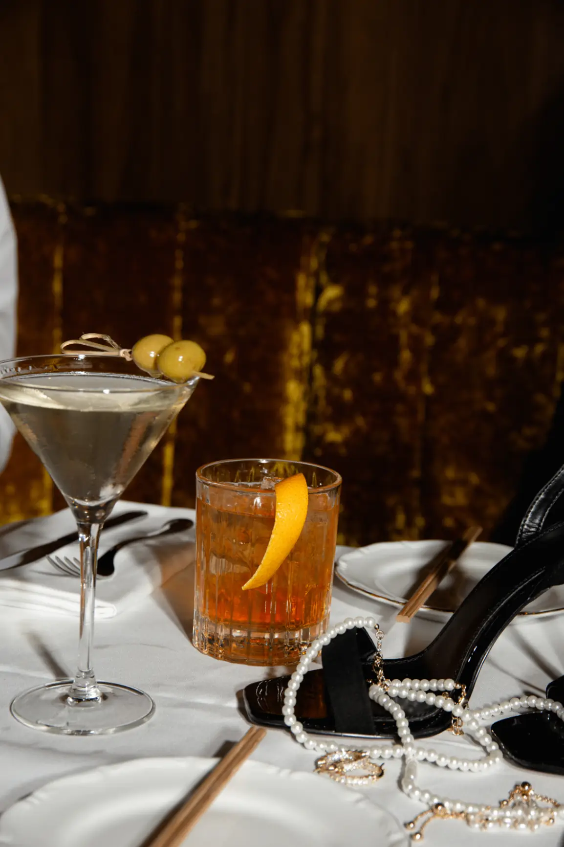 Cocktails op tafel bij Le Souterrain